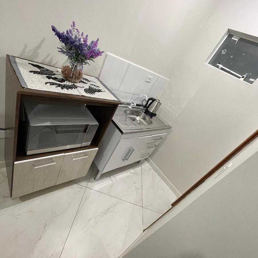 Linda Suite Proxima Ao Aeroporto E Jardim Botanico Curitiba Exterior photo
